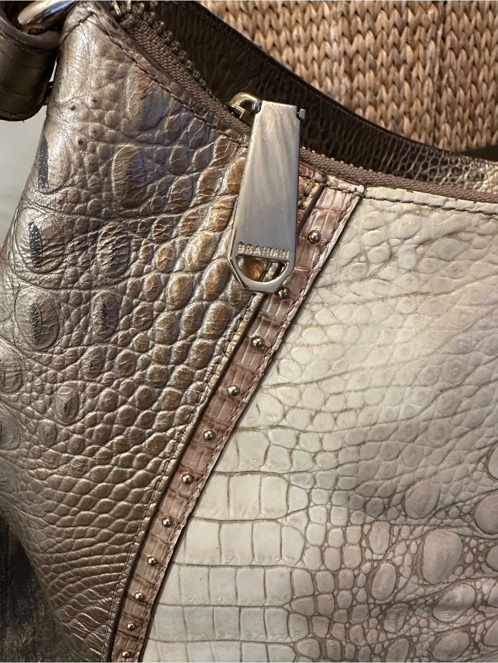 🤍Brahmin Amira Hobo Shoulder Bag Leather Croc Embossed Champagne Koubba
